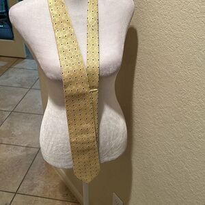 MCM Mens 100% Silk Neck Tie Multishade Yellow Blue Dots Checkered Office Casual